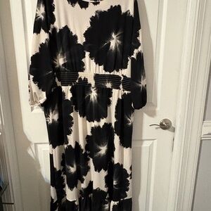 LuLaRoe Black and White Floral Long Sleeve Dress